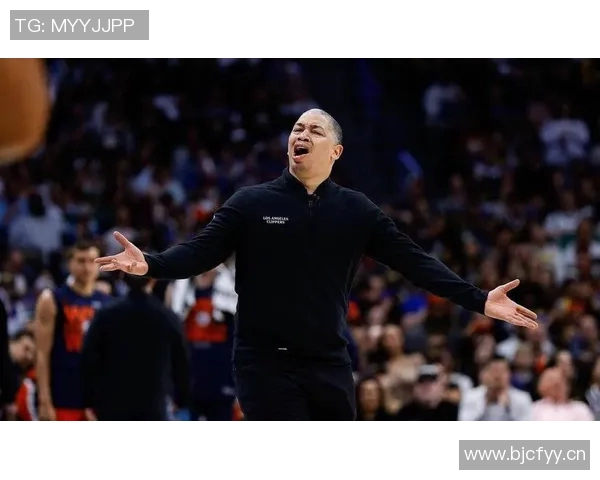 卢教练称约翰科林斯为球队关键球员将确保其发挥最佳位置优势