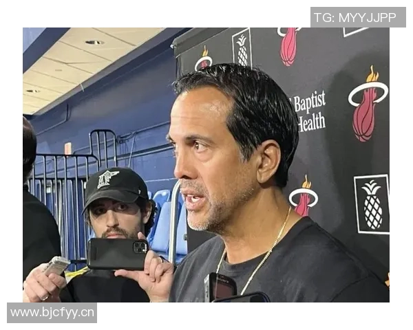 斯波谈阿德巴约缺席比赛原因强调预防措施以保护球员健康 斯波谈阿德巴约缺席比赛原因强调预防措施以保护球员健康