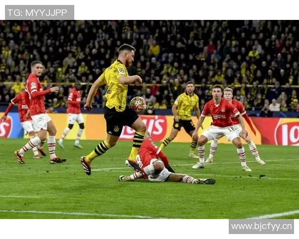 埃因霍温主帅严守纪律德斯特因迟到无缘欧冠首发阵容