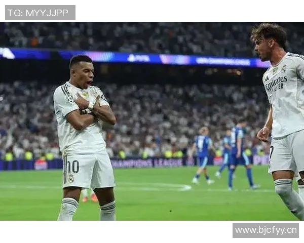 本赛季欧冠进球榜揭晓凯恩拉什福德姆巴佩等四大球星均以五球领跑 本赛季欧冠进球榜揭晓凯恩拉什福德姆巴佩等四大球星均以五球领跑