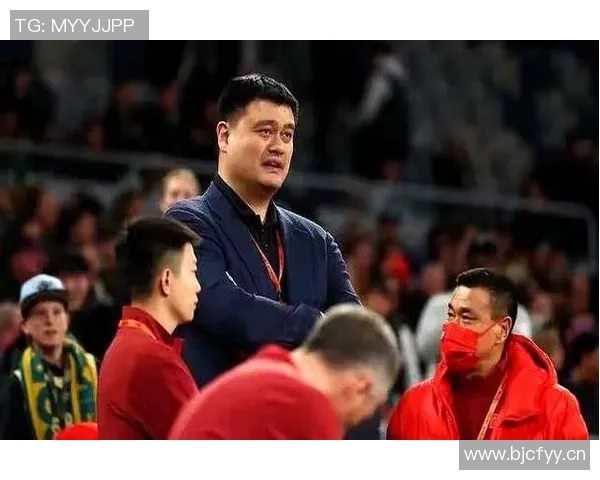 姚明重返休斯敦球迷期待他在主场揭幕战的精彩表现 姚明重返休斯敦球迷期待他在主场揭幕战的精彩表现