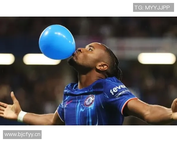 魔笛倾尽全力40岁依然闪耀全场触球121次助攻助力球队意甲8轮表现出色 魔笛倾尽全力40岁依然闪耀全场触球121次助攻助力球队意甲8轮表现出色