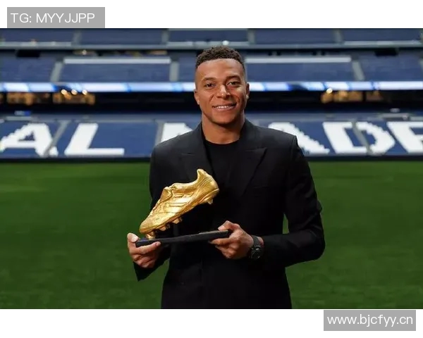 姆巴佩荣获24-25赛季欧洲金靴皇马全队盛装出席庆祝仪式