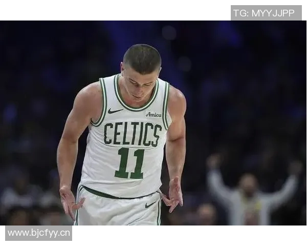 西蒙斯与普理查德联手发威半场三分雨助力球队28分狂潮