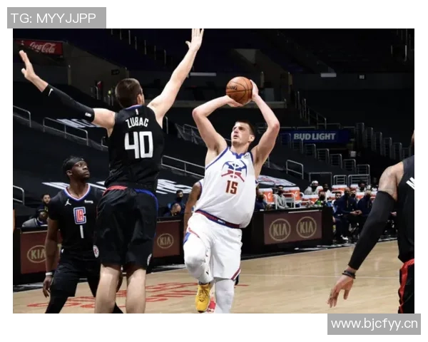 快船最后一攻战术设计巧妙小范与卢的配合展现战术智慧