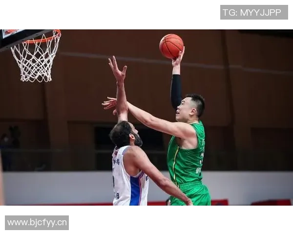 媒体人称庞峥麟运球技巧堪比郭艾伦引发热议